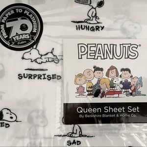 PEANUTS Snoopy Queen Sheet Set